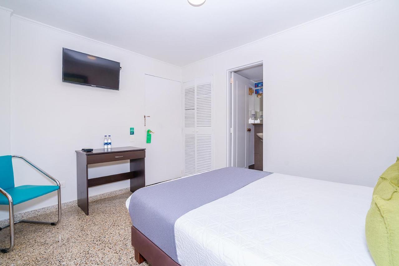 Hotel Oasis Rionegro Exterior photo